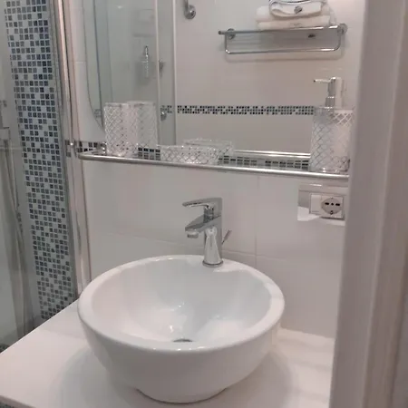 Al Numero 1 לינה וארוחת בוקר