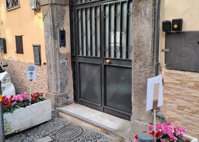 Al Numero 1 לינה וארוחת בוקר נאפולי